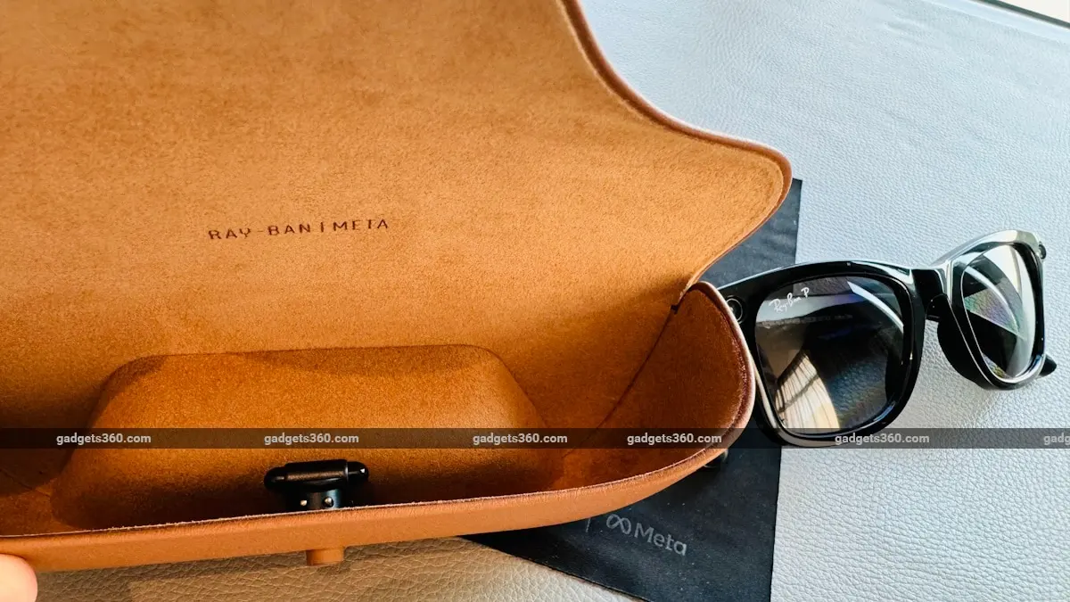 Ray Ban Meta smart glasses review8 Meta glasses come with a charging case