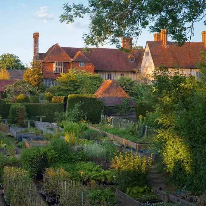 great dixter garden shop