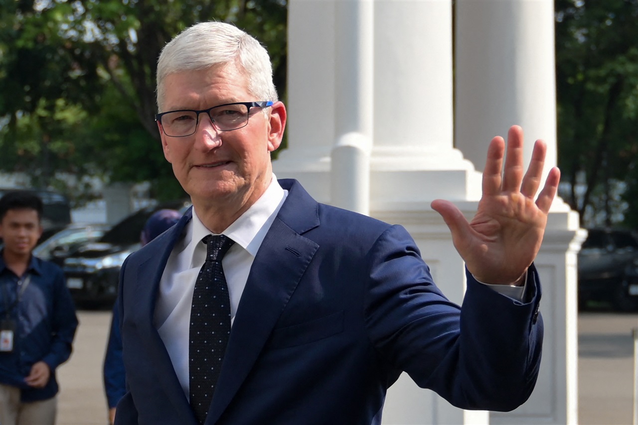 Tim Cook says Apple considers making gadgets in Indonesia in pivot From China