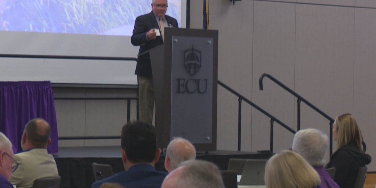 ECU hosts a roundtable discussion regarding artificial intelligence