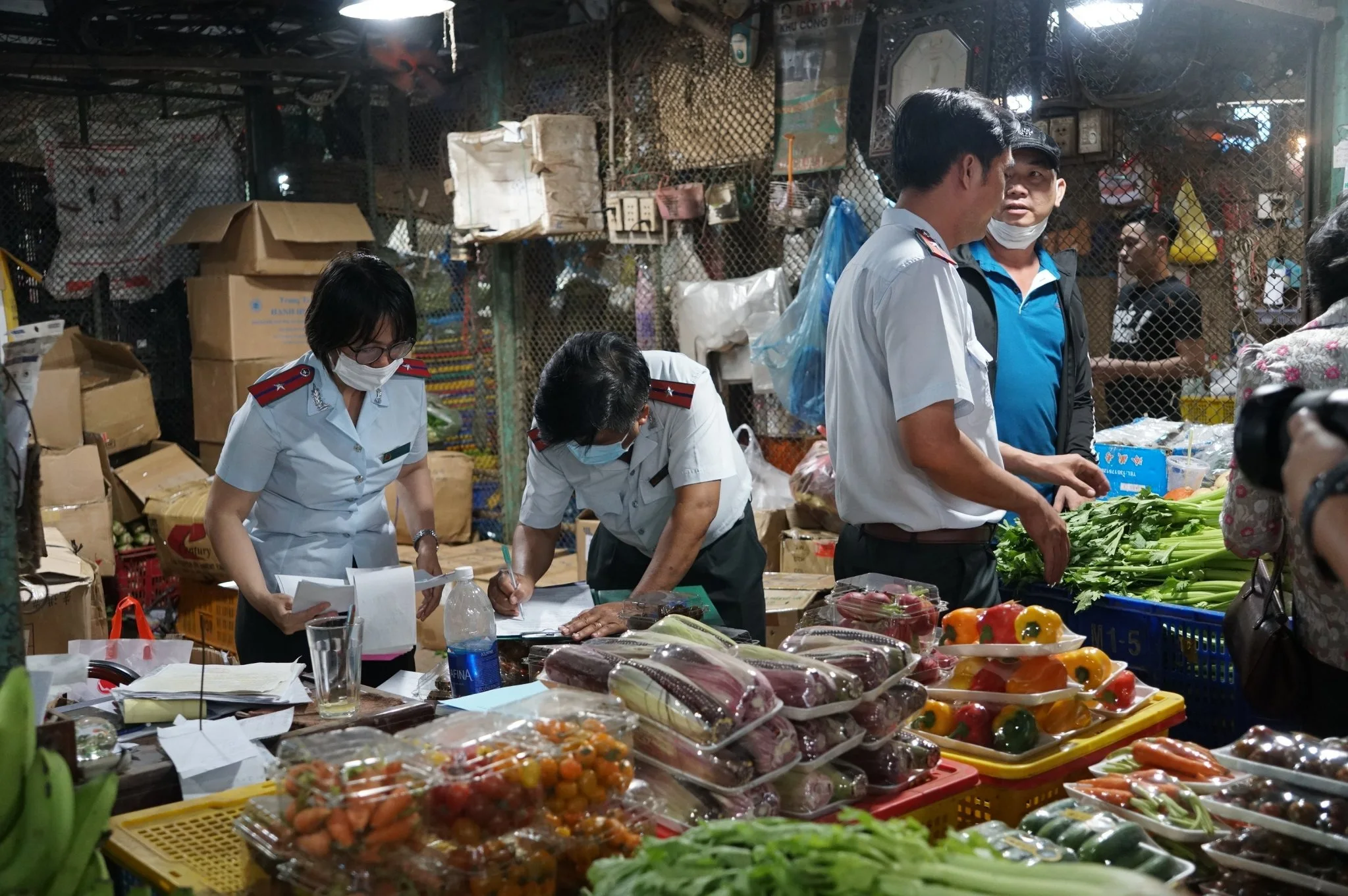 Nhiều nguy cơ khi học sinh ăn thực phẩm bán qua mạng: Im lặng là đồng lõa - 6