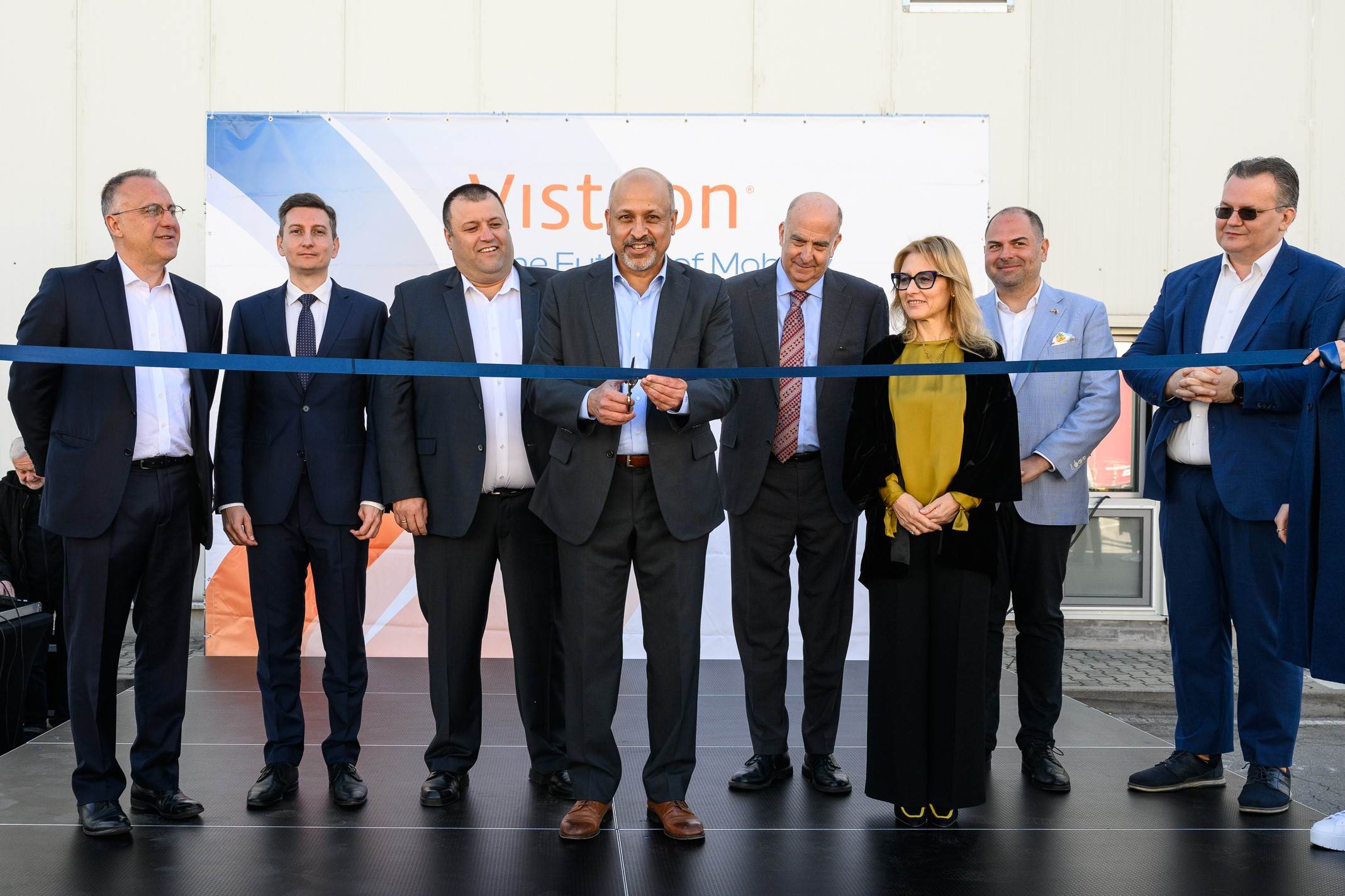 Visteon opens high-tech testing lab in Bulgaria