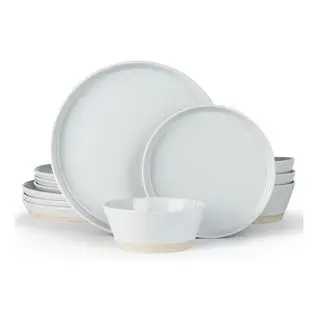 Set of white dishes