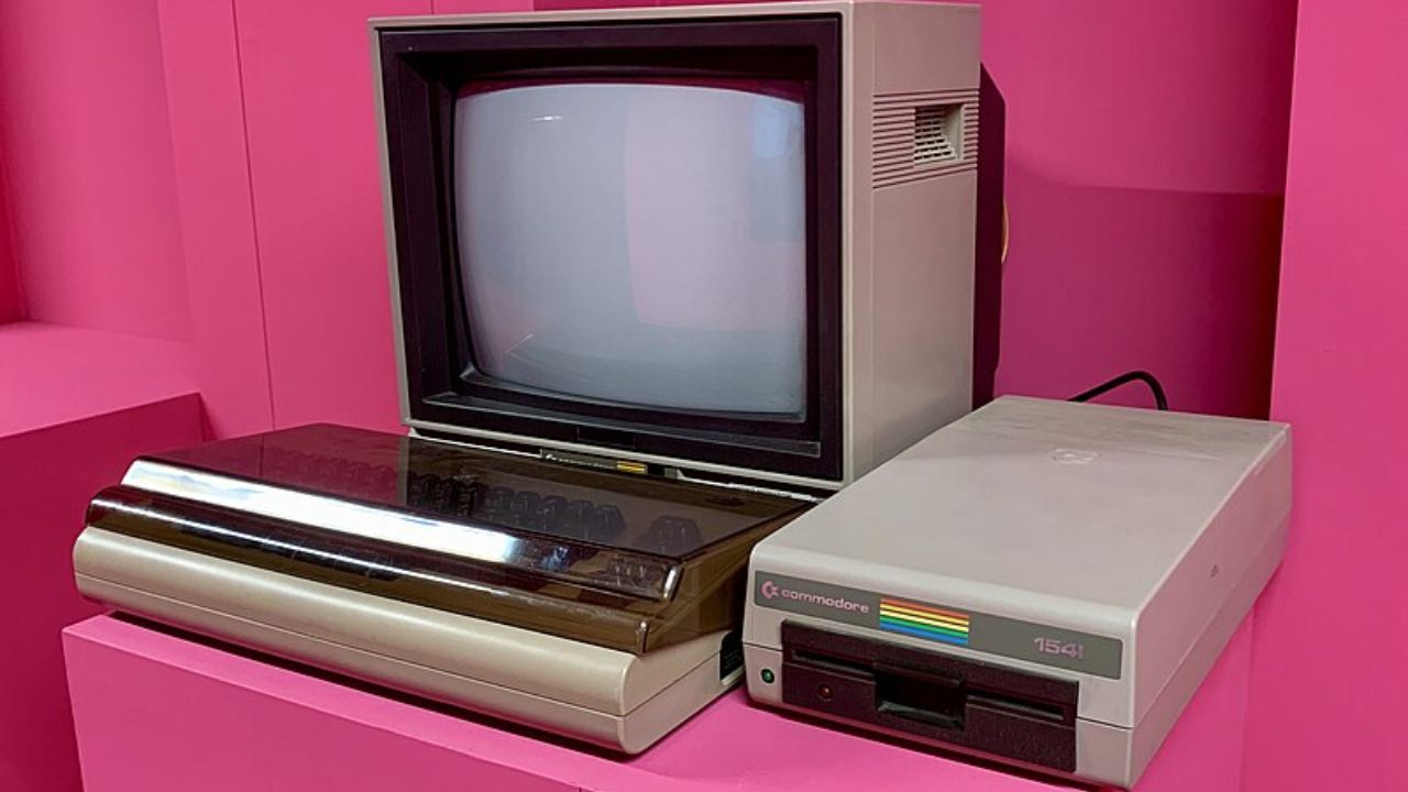 Retro Wonders: 11 Tech Gadgets That Are Worth a Lot Today