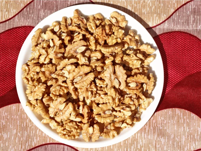 walnuts walnuts