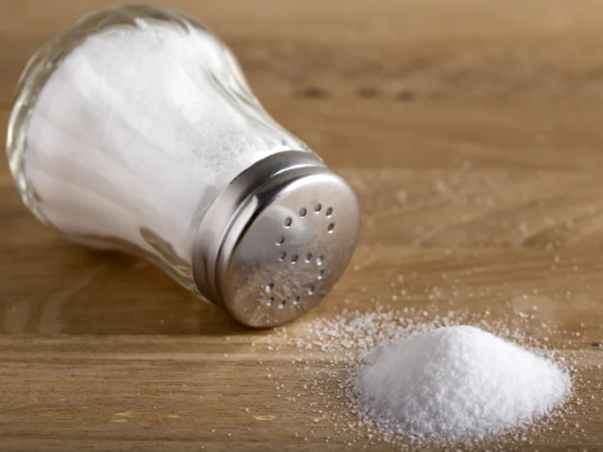 salt (1) salt (1)