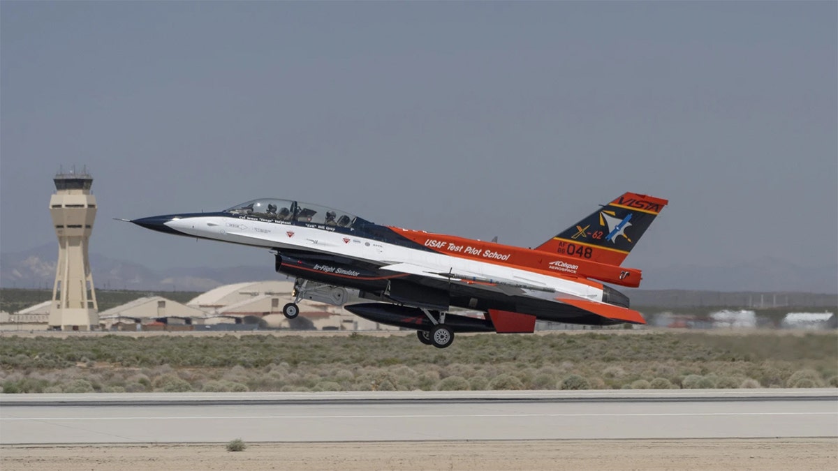 US Air Force Secretary Kendall flies in cockpit of plane controlled by AI