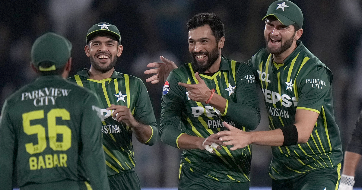 पाकिस्तानी फिक्सर खिलाड़ी T20 वर्ल्ड कप से पहले शर्मसार, इस देश ने किया सरेआम बेइज्जत!
