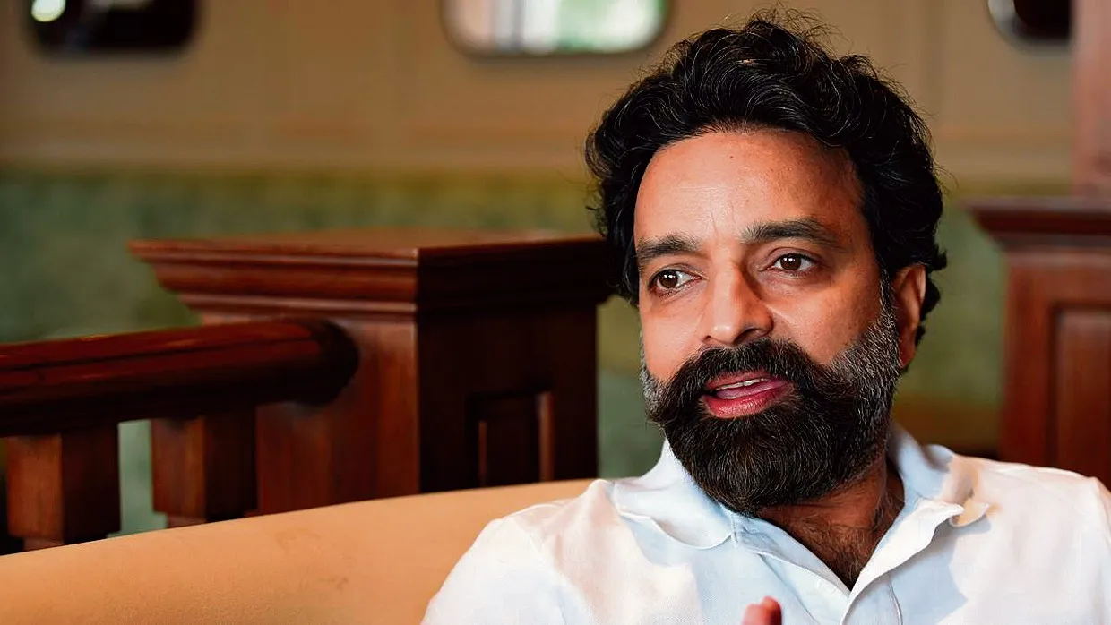 आईपीएल अध्यक्ष अरुण धूमल ने धर्मशाला में की पहली हाइब्रिड क्रिकेट पिच की स्थापना