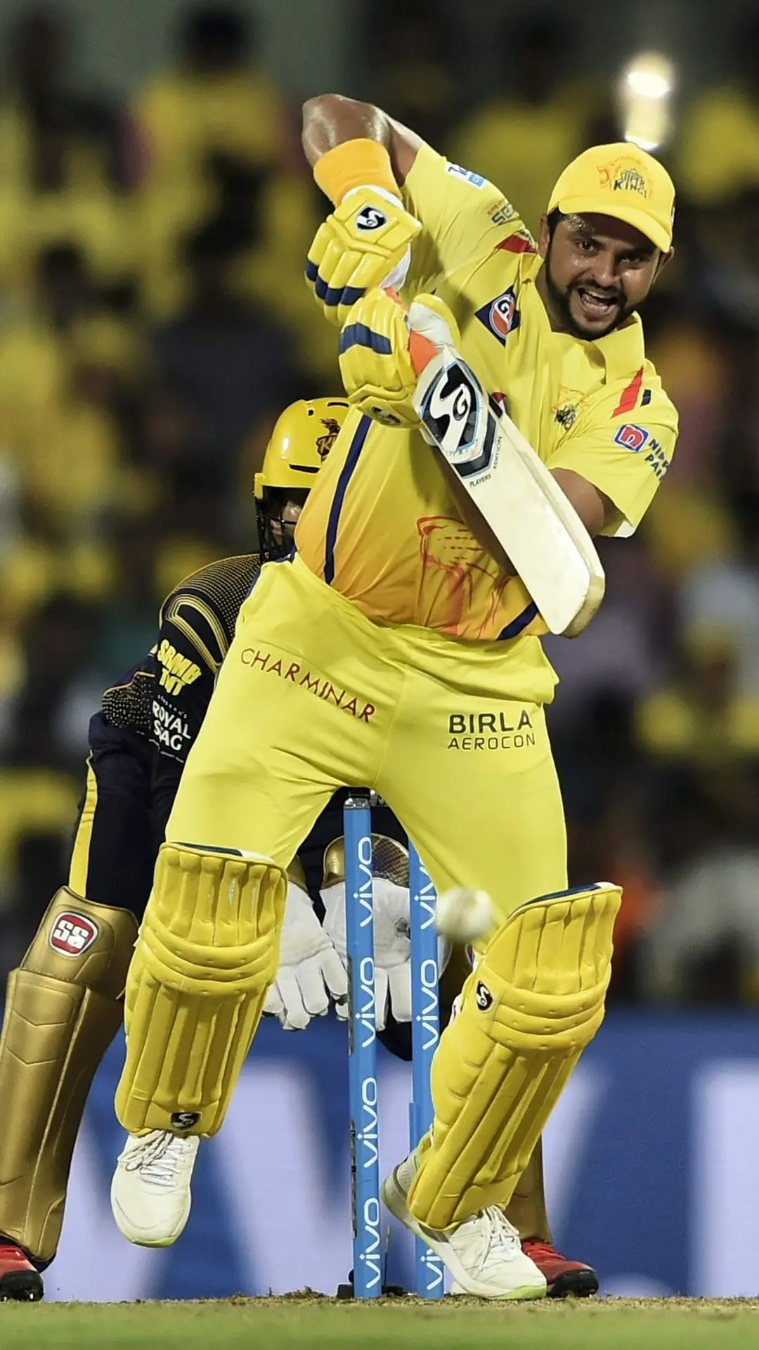सुरेश रैना ने T20 क्रिकेट में कुल 4 शतक लगाए थे।
