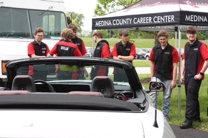 Medina County Career Center’s Automotive Technology program to work on donated 2024 Ford Mustang GT