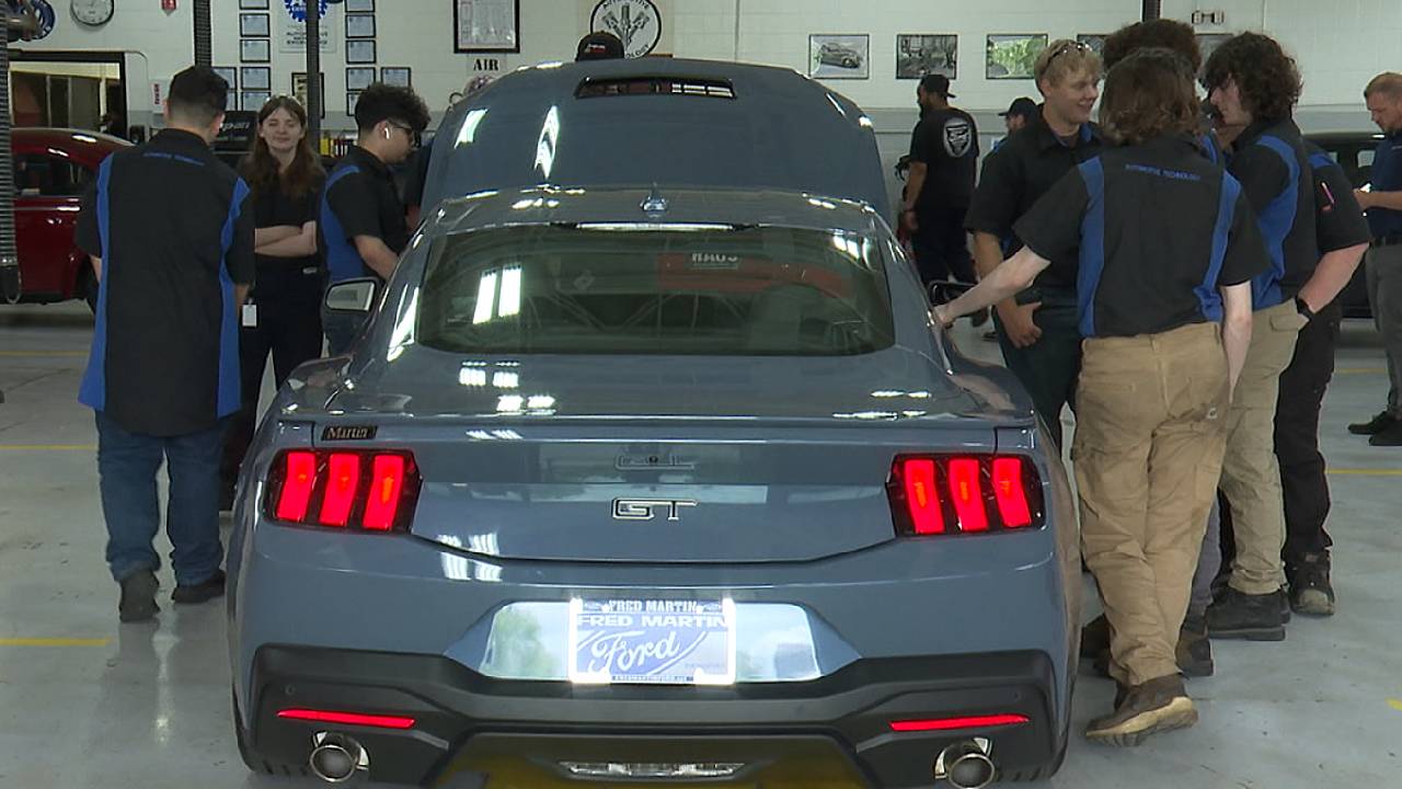 Donated cars helping local students race into future of auto tech