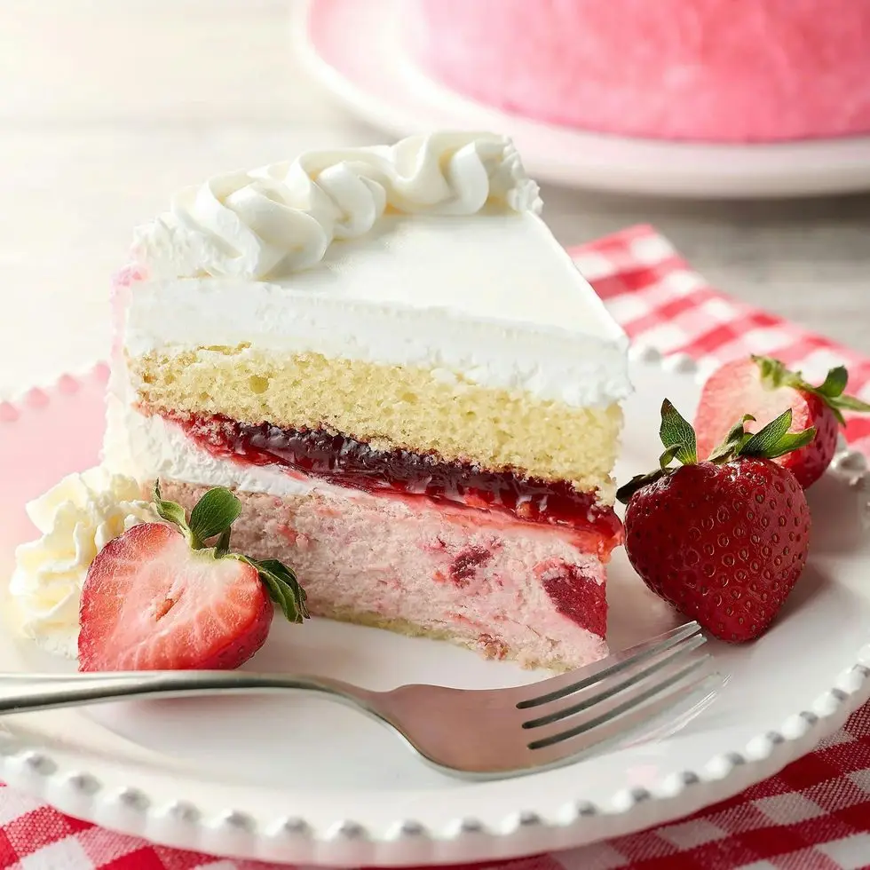 Strawberry Shortcake Cheesecake