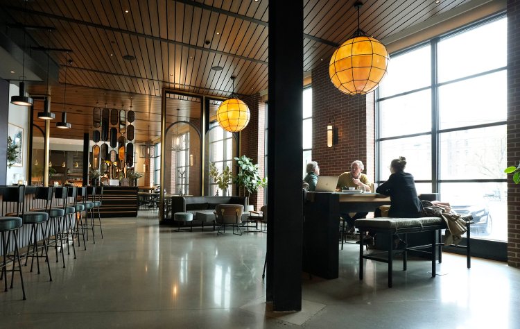 In the lobby of a Portland hotel, Salt Yard Cafe shouldn’t be overlooked