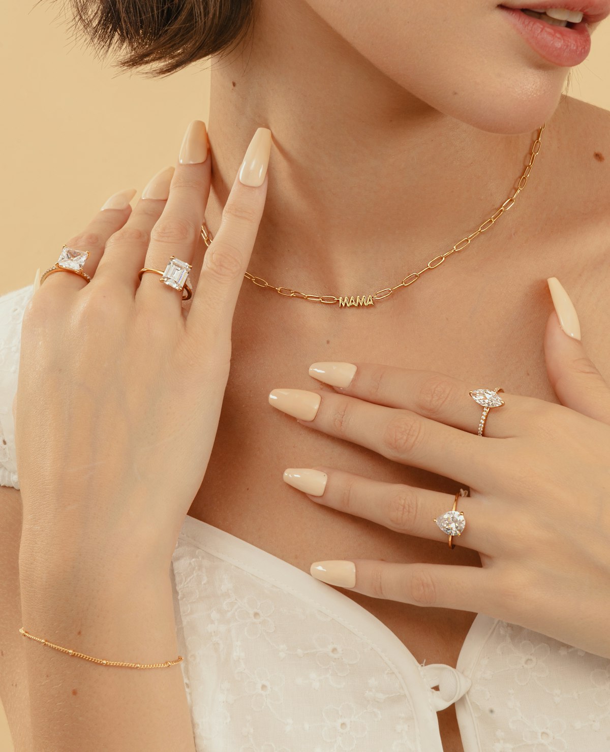 The Ultimate Jewelry Gift Guide for Every Kind of Mom