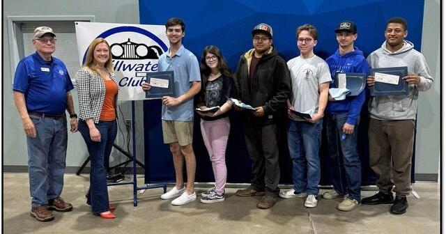 Stillwater Car Club presents scholarships to MTC students