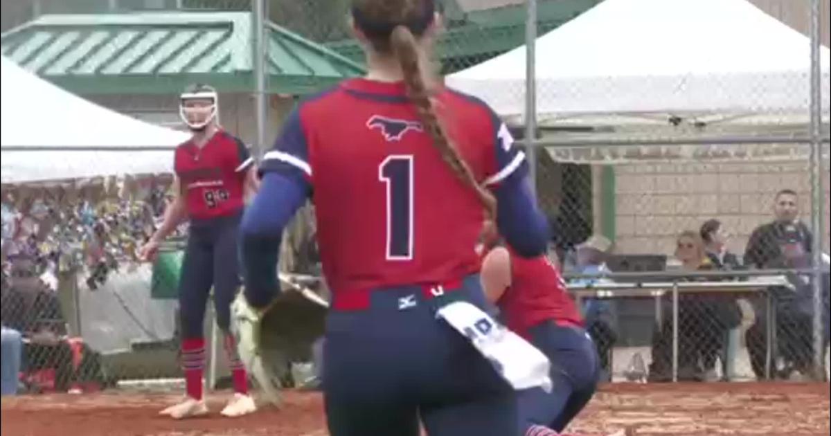Hannah Tober makes the play in travel softball