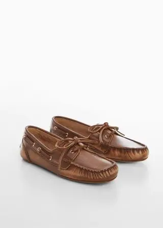 boat shoes