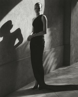 How to wear black in summer