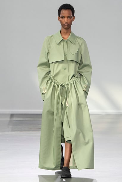How to Wear Green, the Colour of the Season