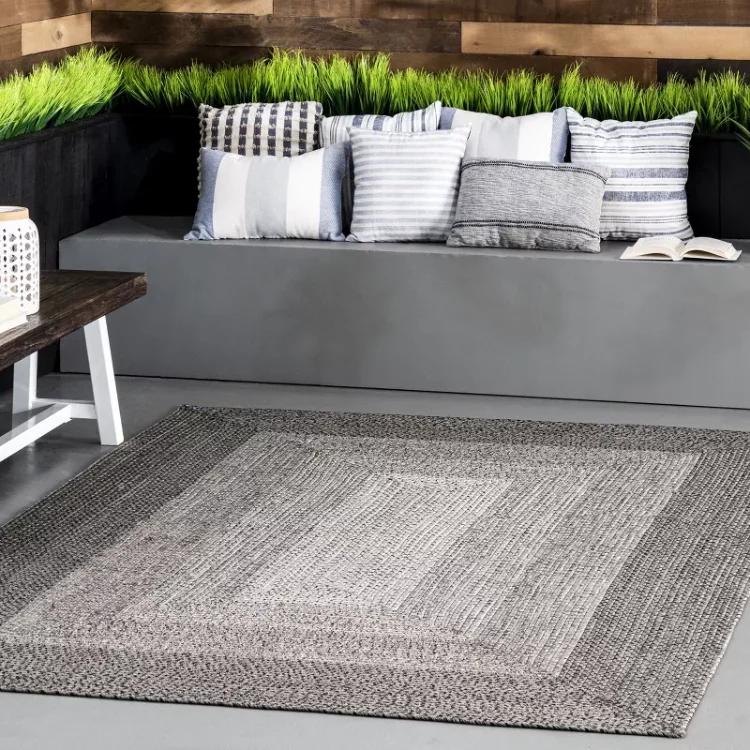 Valerie Textured Geometric Indoor/Outdoor Area Rug