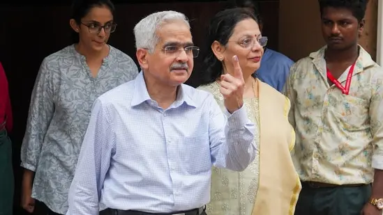 “I urge all the voters to vote…this is a right in our parliamentary democracy and everyone should exercise it,” Reserve Bank Governor Shaktikanta Das told news agency PTI after casting his vote at a polling centre near his official residence in south Mumbai.(PTI)