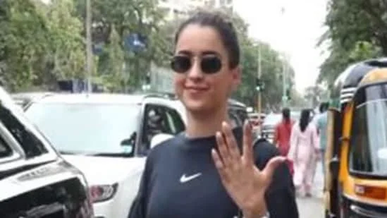 Actor Sanya Malhotra kick-started her Monday morning by exercising her right to vote in Mumbai during the fifth phase of the 2024 Lok Sabha elections.(ANI)