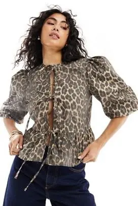 Cotton poplin peplum tie shirt top