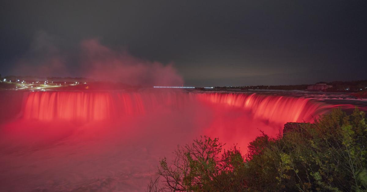 Niagara Falls to shine red for National Travel and Tourism week