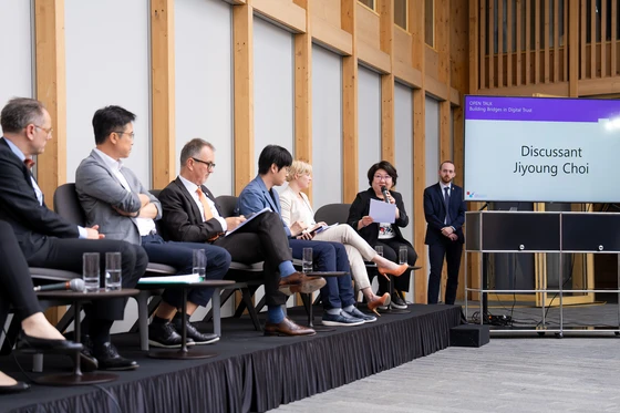 Executive editor of the Korea JoongAng Daily Choi Ji-young, second from right, speaks during the Q&A session of an open talk event at the Swiss Embassy in Seodaemun District, western Seoul, on Monday. [EMBASSY OF SWITZERLAND]