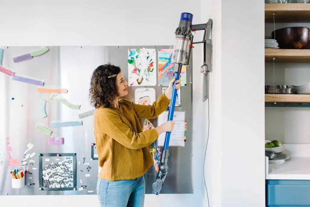 Dyson Cordless vacuums are not only light, but they're also versatile...& they suck (in a good way).