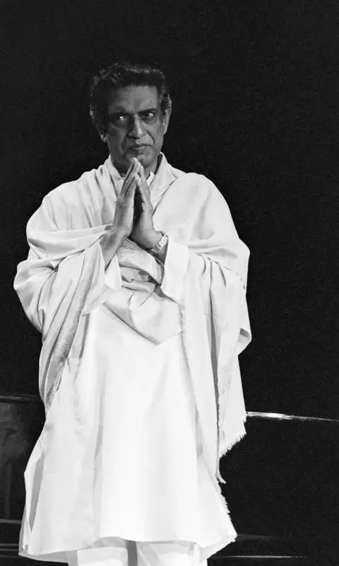 Satyajit Ray à Cannes en 1982