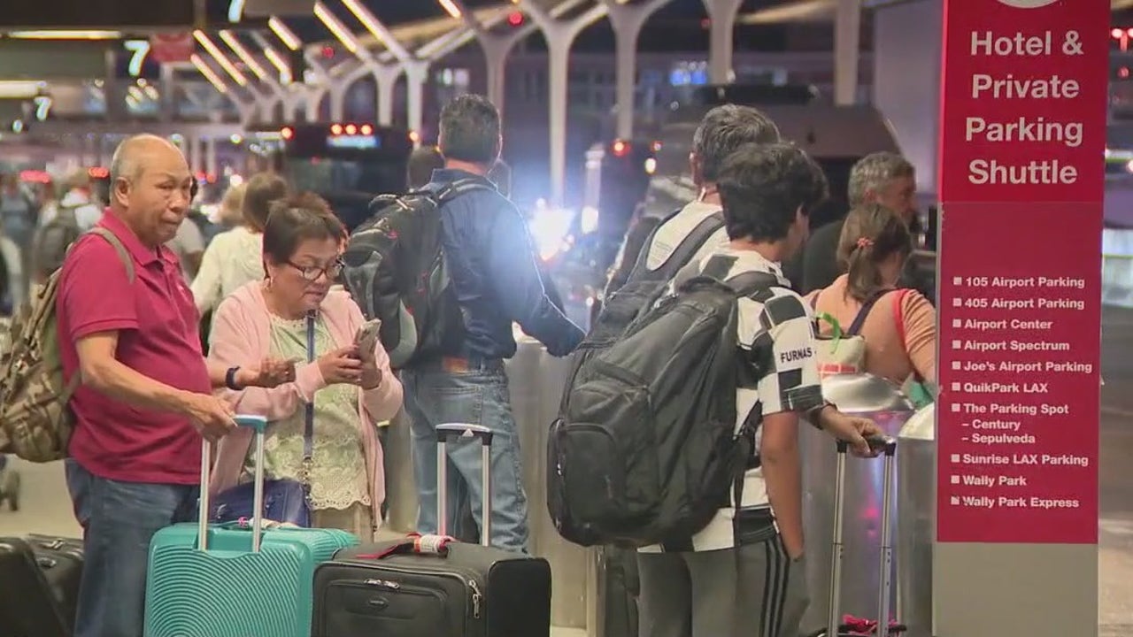 Memorial Day weekend travel rush begins