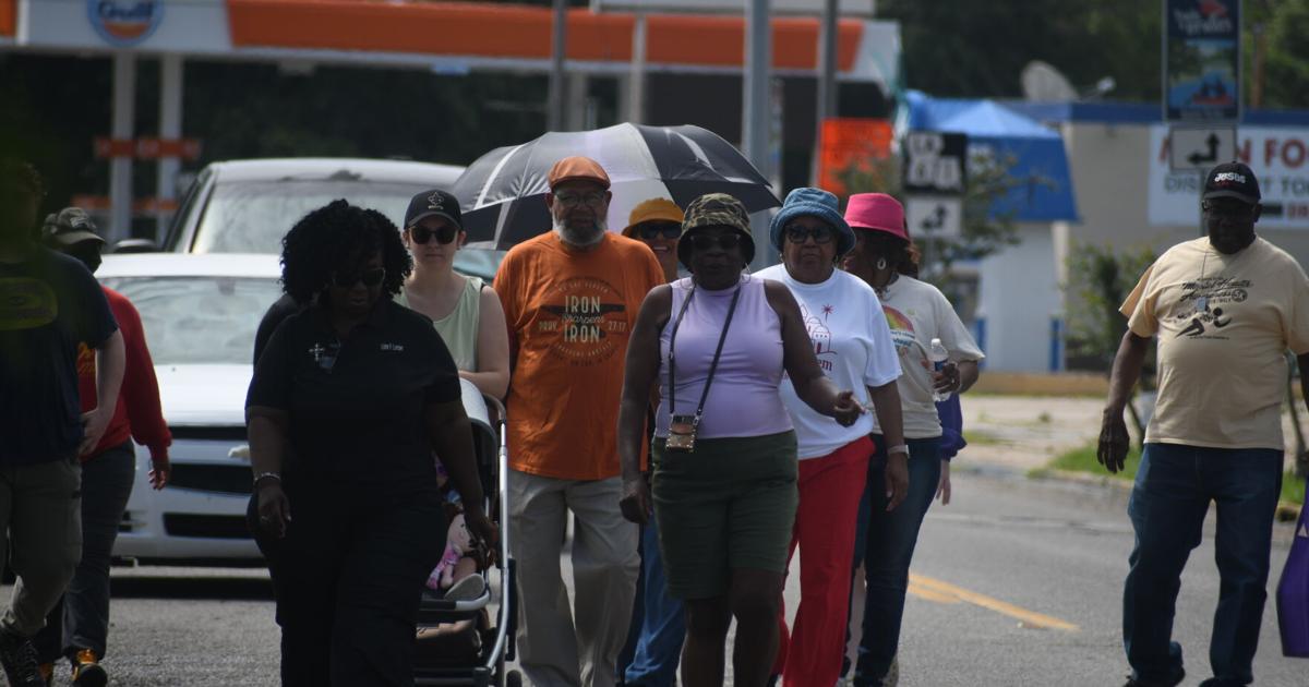 Jeanerette holds walk for mental health awareness