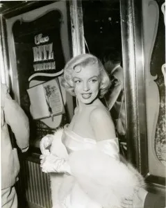 DON'T USE IMAGE - PENDING REVIEW - REMOVE THIS LANGUAGE BEFORE IMPORTING - MONROE, MARILYN - CALL ME MADAM OPENING118 - (MONROE, MARILYN - CALL ME MADAM OPENING118)