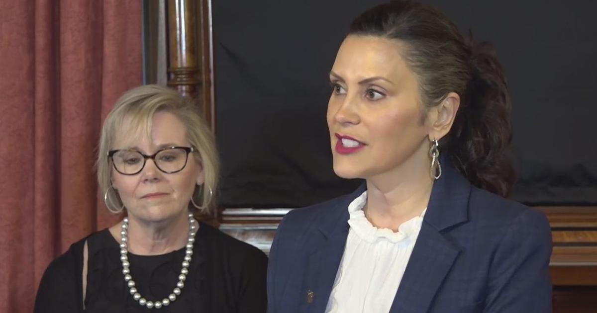 Gov. Gretchen Whitmer signs bill to expand mental health insurance coverage in Michigan