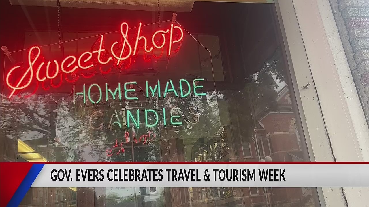 Governor Ever visits La Crosse to talk about Travel and Tourism Week
