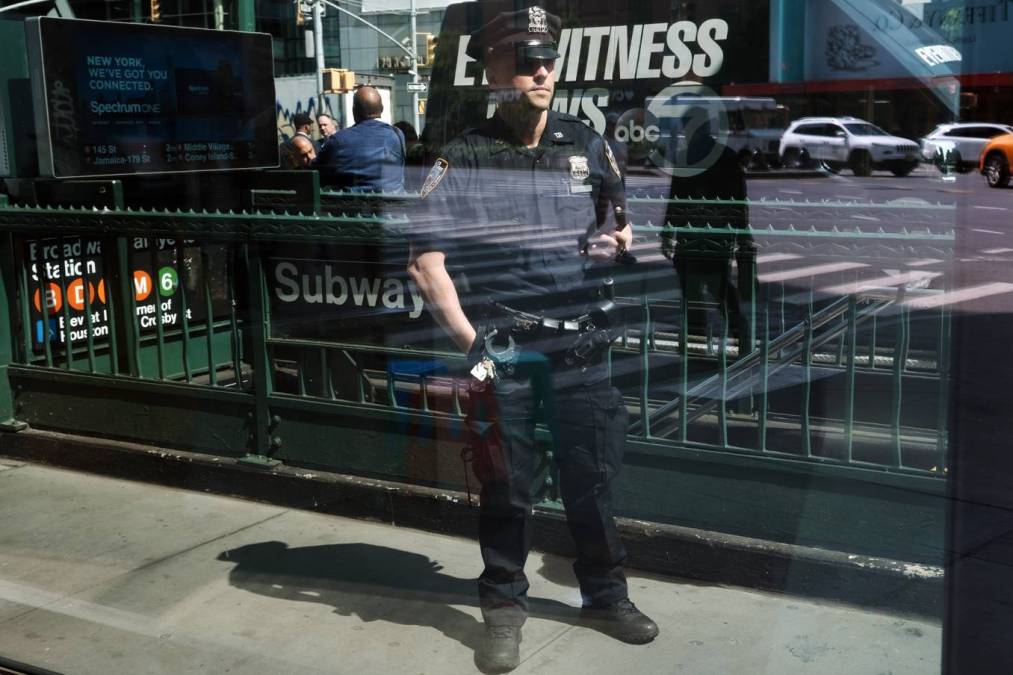 Public safety tech proactively spots first responders who may need mental health care