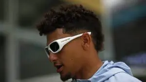 patrick mahomes in white sunglasses