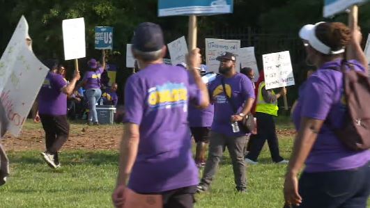 Charlotte Airport workers strike, hold picket lines as holiday travel ramps up