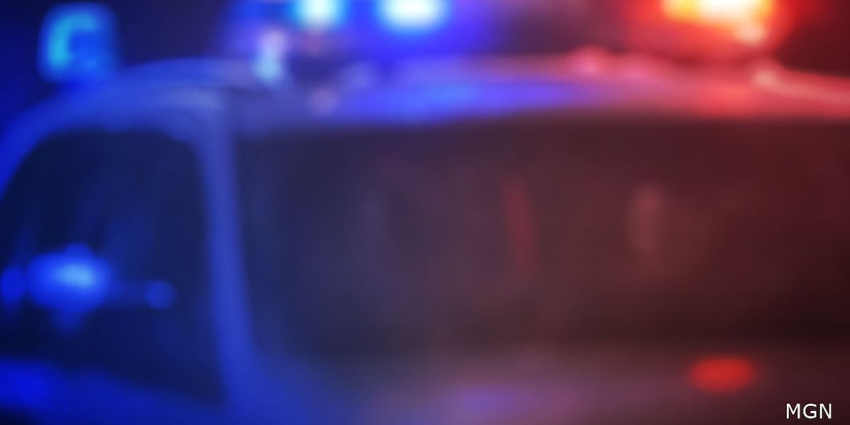 Dozens of cars broken into at south Colorado Springs apartment complex