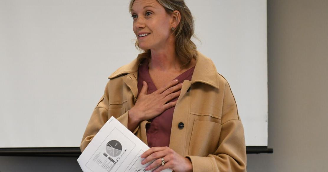 Boer presents on mental health awareness in Hull