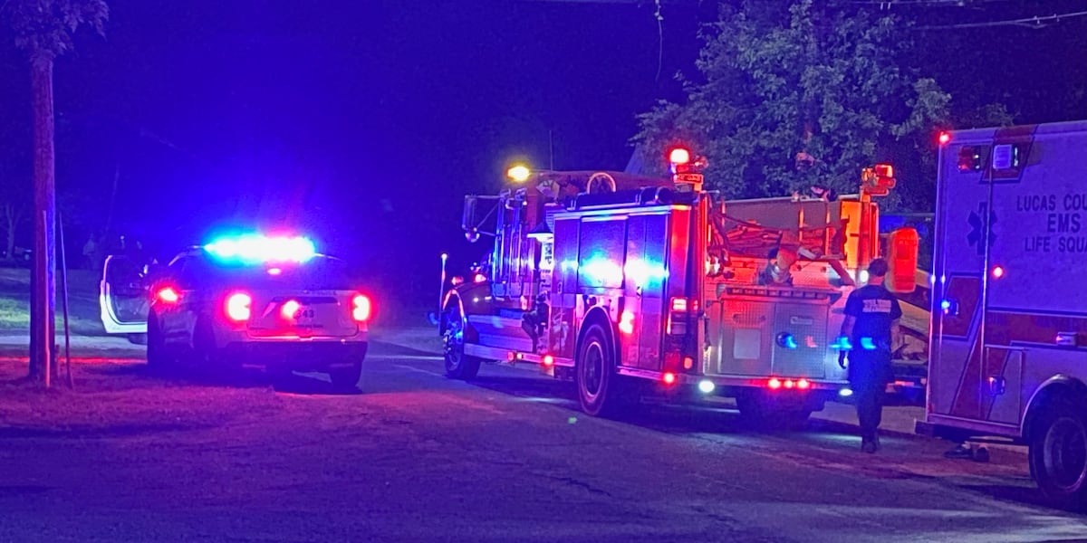 Man hospitalized after being shot in a car in Toledo Friday, police say