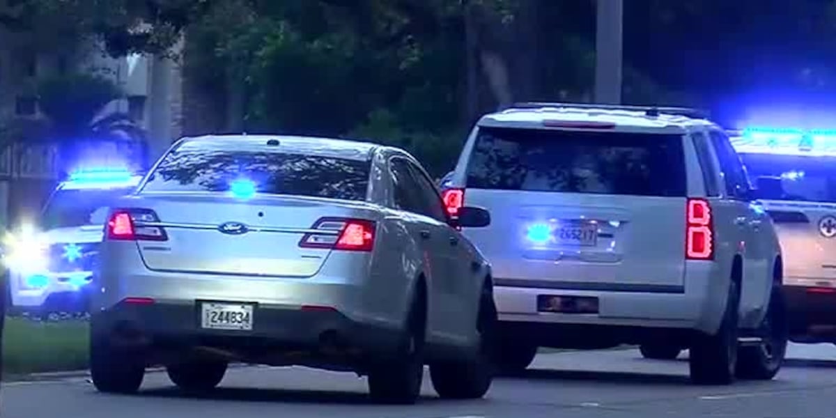 NOPD: Woman dies after car hits bicyclist