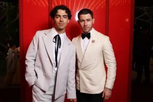 CAP D'ANTIBES, FRANCE - MAY 23: (L-R) Joe Jonas and Nick Jonas attend the amfAR Cannes Gala 30th edition at Hotel du Cap-Eden-Roc on May 23, 2024 in Cap d'Antibes, France.  (Photo by Pascal Le Segretain/amfAR/Getty Images for amfAR)