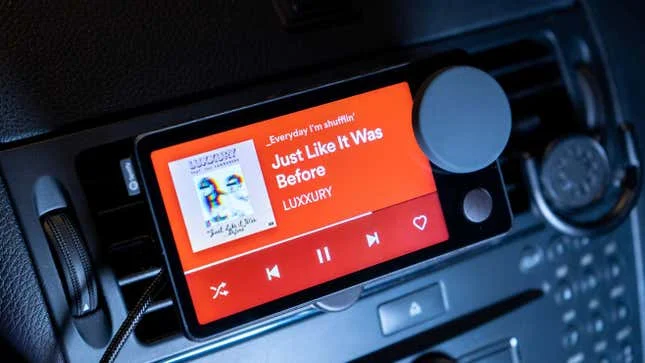 a photo of the car thing device
