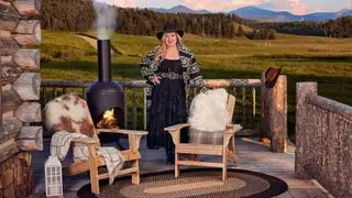 kelly clarkson home montana collection