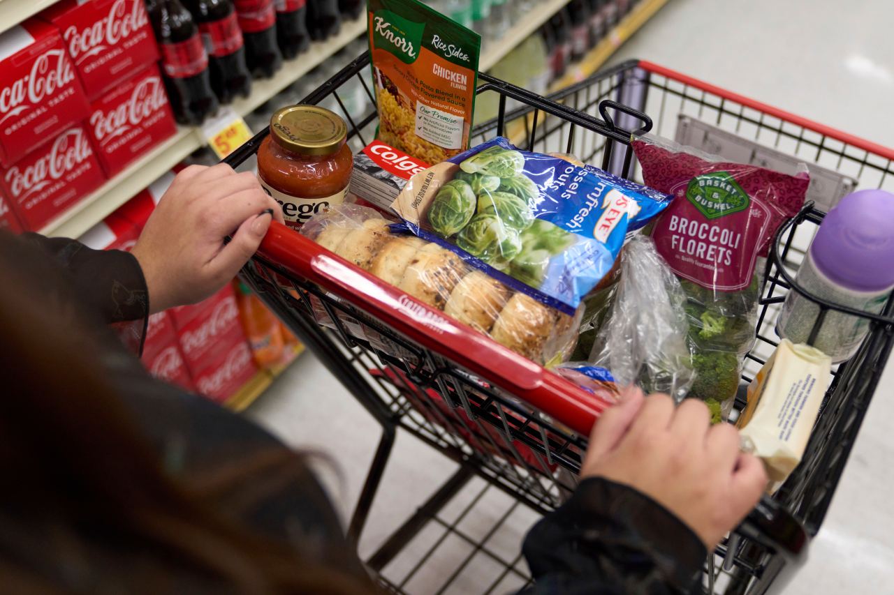 A new technology uses Patches that change color to determine freshness