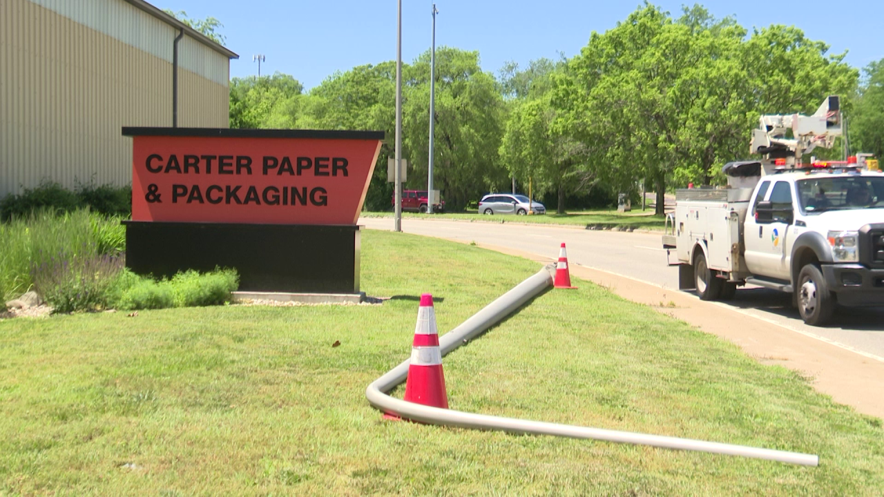 Car crash causes damage to Carter Paper and takes out street light