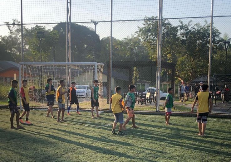 Projeto Chute Inicial União Alexandrense transforma vidas através do futebol